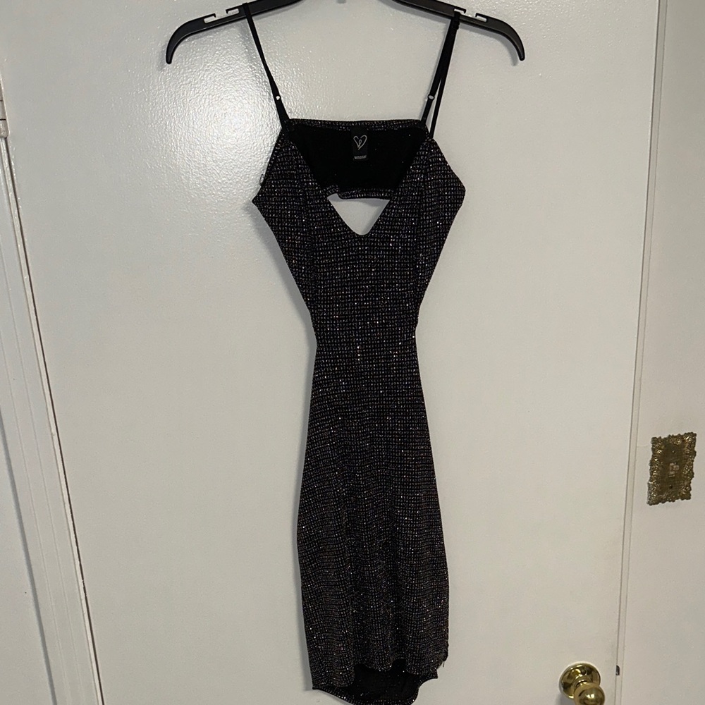 Elegant Backless Glitter Dress
